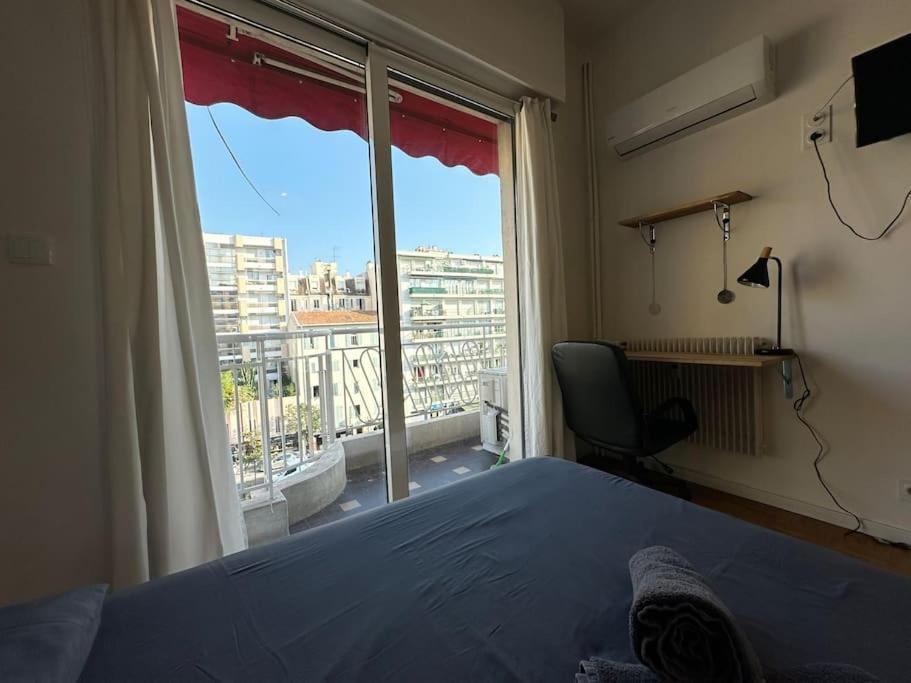 Appartement Avec 4 Chambres Doubles - Proche De La Mer, Des Transports Et De La Promenade Des Anglais Nizza Esterno foto