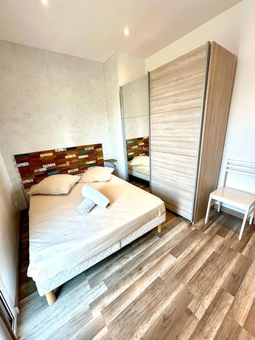 Appartement Avec 4 Chambres Doubles - Proche De La Mer, Des Transports Et De La Promenade Des Anglais Nizza Esterno foto