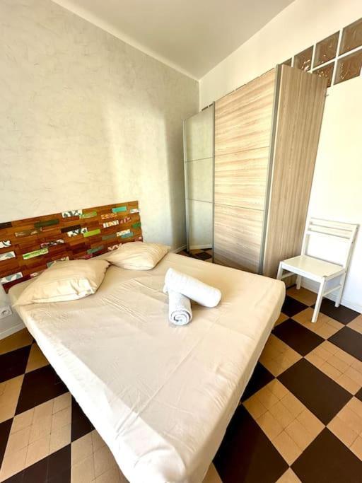 Appartement Avec 4 Chambres Doubles - Proche De La Mer, Des Transports Et De La Promenade Des Anglais Nizza Esterno foto