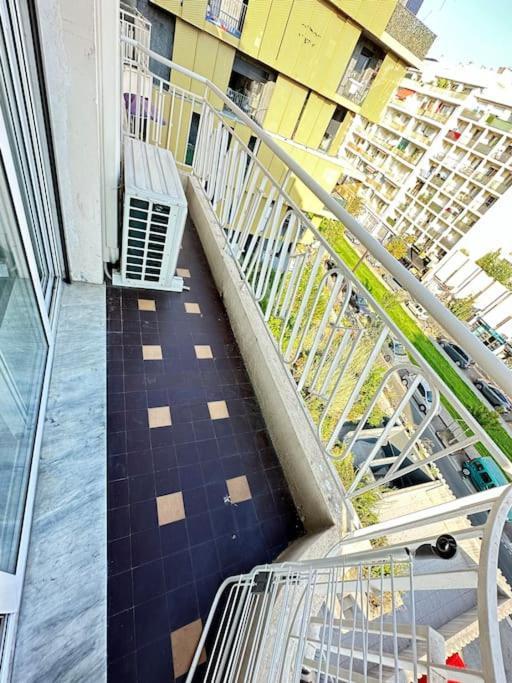 Appartement Avec 4 Chambres Doubles - Proche De La Mer, Des Transports Et De La Promenade Des Anglais Nizza Esterno foto