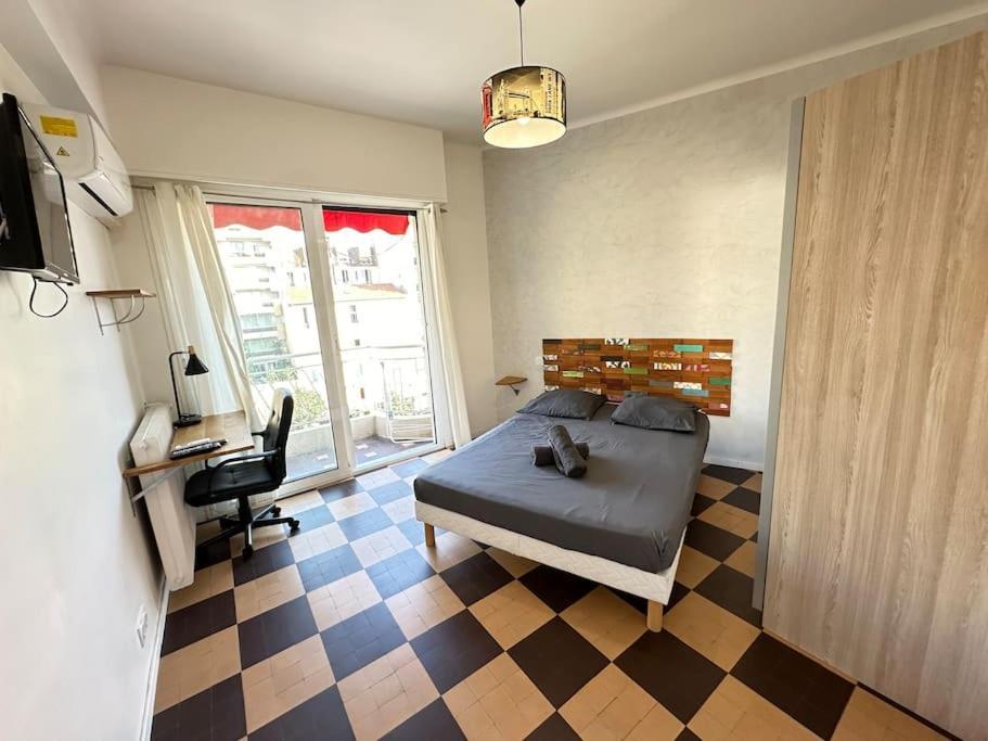 Appartement Avec 4 Chambres Doubles - Proche De La Mer, Des Transports Et De La Promenade Des Anglais Nizza Esterno foto