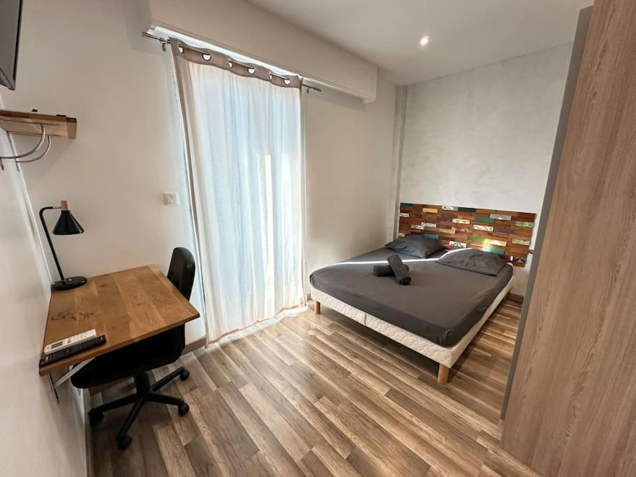 Appartement Avec 4 Chambres Doubles - Proche De La Mer, Des Transports Et De La Promenade Des Anglais Nizza Esterno foto