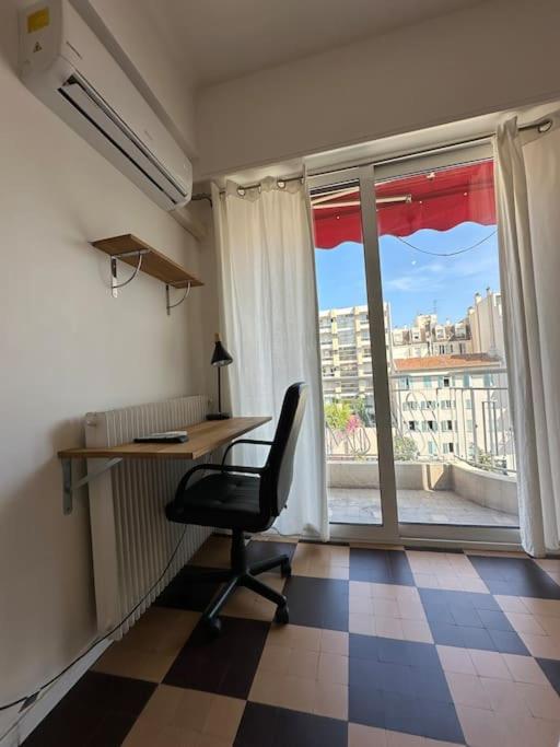 Appartement Avec 4 Chambres Doubles - Proche De La Mer, Des Transports Et De La Promenade Des Anglais Nizza Esterno foto